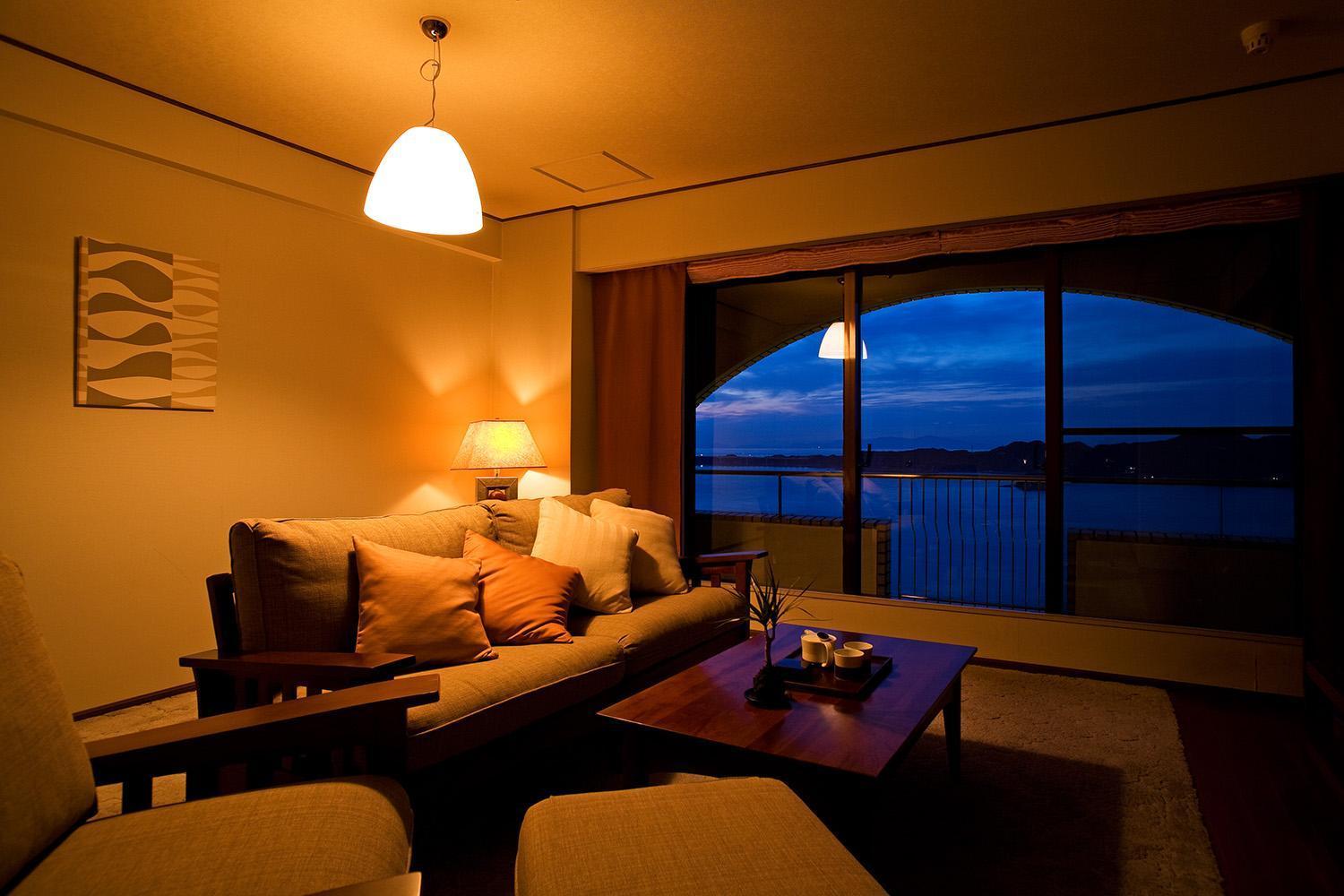 Plaza Awajishima Hotel Minamiawaji Quarto foto
