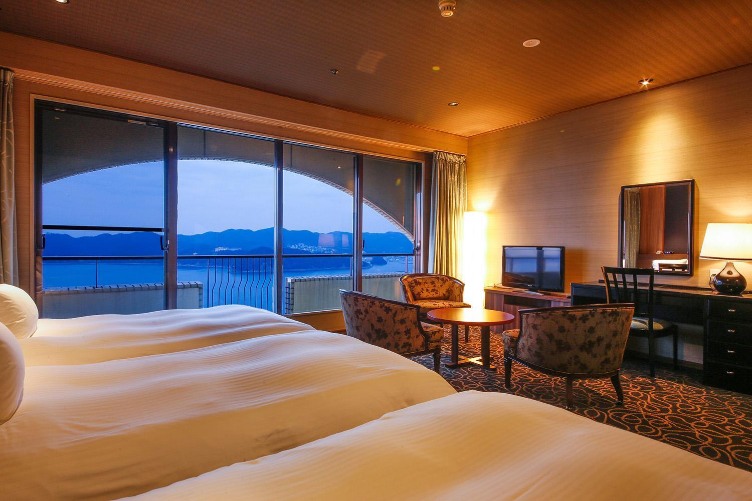 Plaza Awajishima Hotel Minamiawaji Quarto foto