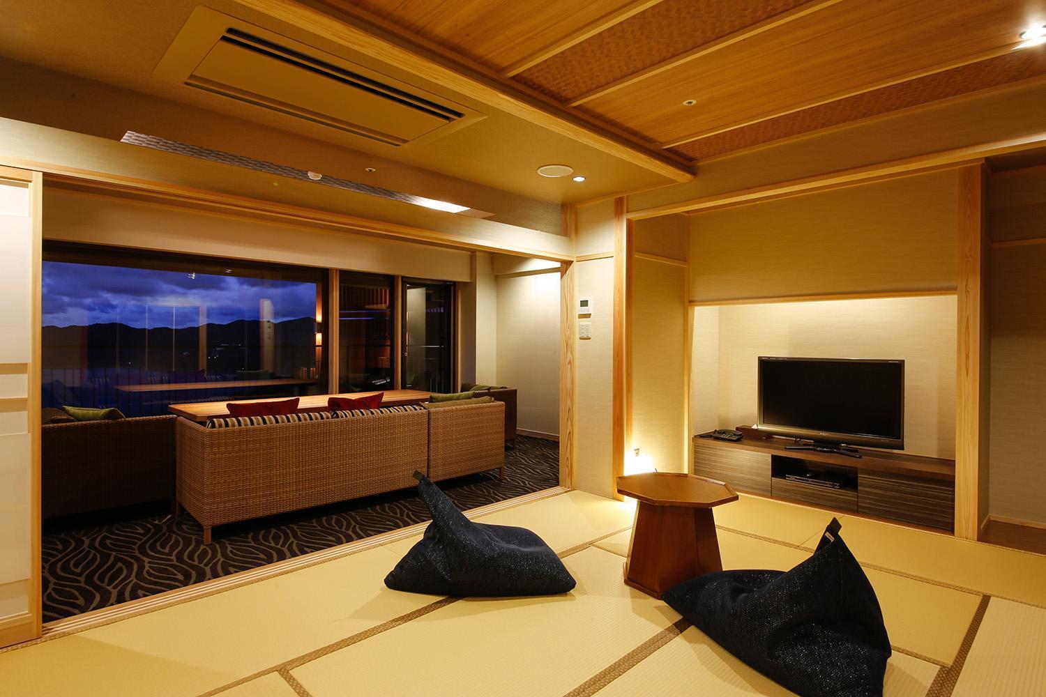 Plaza Awajishima Hotel Minamiawaji Quarto foto