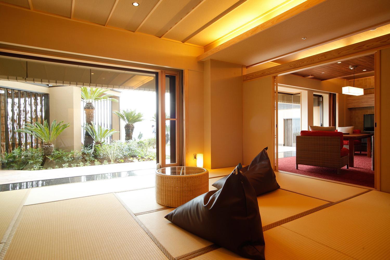 Plaza Awajishima Hotel Minamiawaji Quarto foto